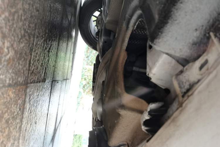 Used Porsche Macan  Chassis Rear Left