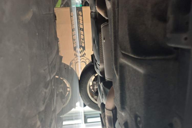 Used Porsche Macan 2016 Macan 2.0T Chassis Rear Left