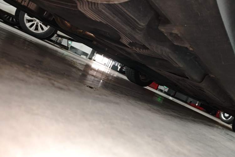 Used Porsche Macan  Chassis Rear Right