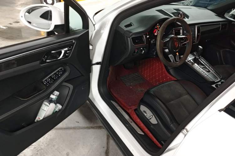 Used Porsche Macan  Driver Seat