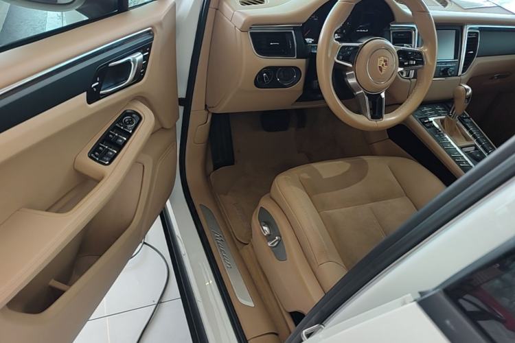 Used Porsche Macan 2016 Macan 2.0T Driver Seat