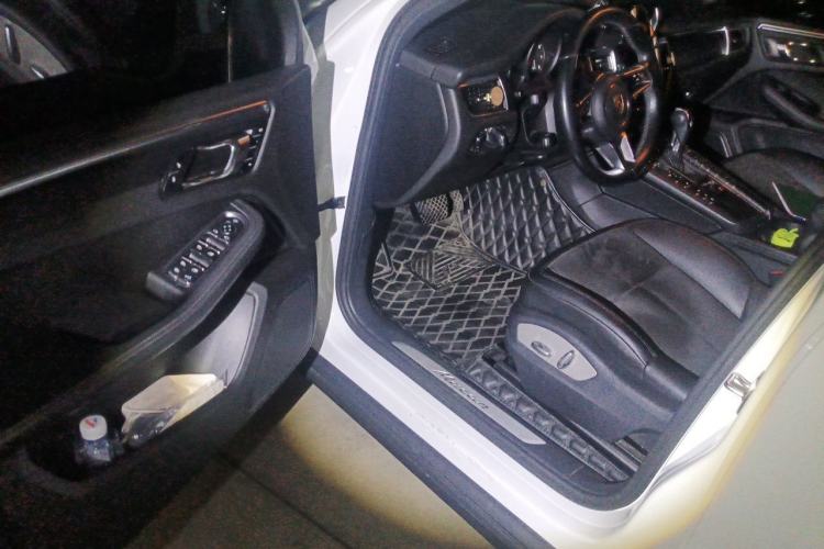 Used Porsche Macan 2016 Macan 2.0T Driver Seat