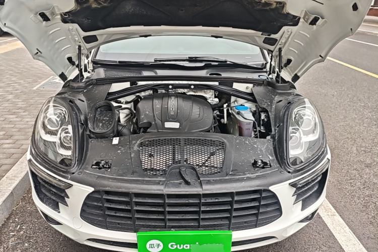 Used Porsche Macan 2016 Macan 2.0T Engine Bay
