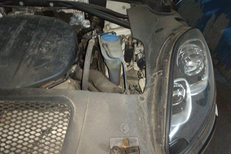Used Porsche Macan 2016 Macan 2.0T Engine Bay Left