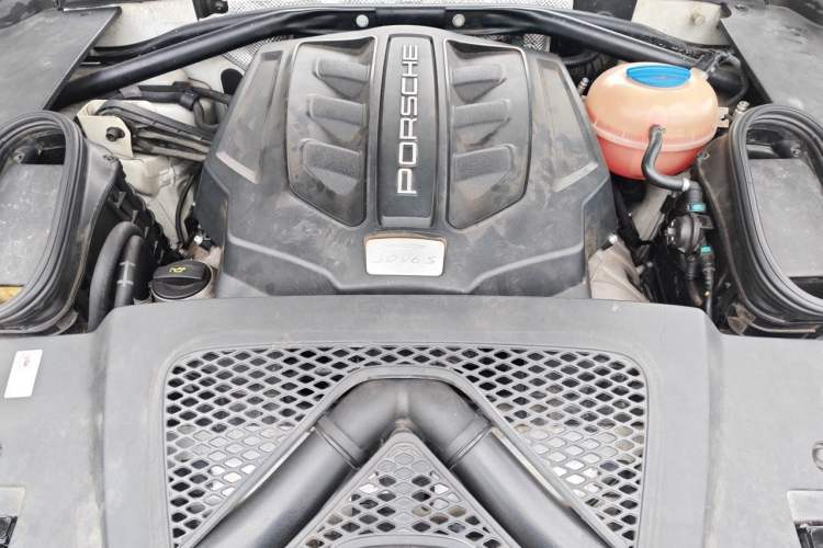Used Porsche Macan 2016 Macan S 3.0T Engine Bay