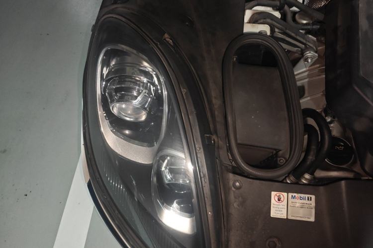 Used Porsche Macan 2016 Macan S 3.0T Engine Bay Right