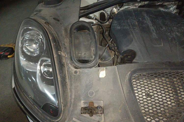 Used Porsche Macan 2016 Macan 2.0T Engine Bay Right