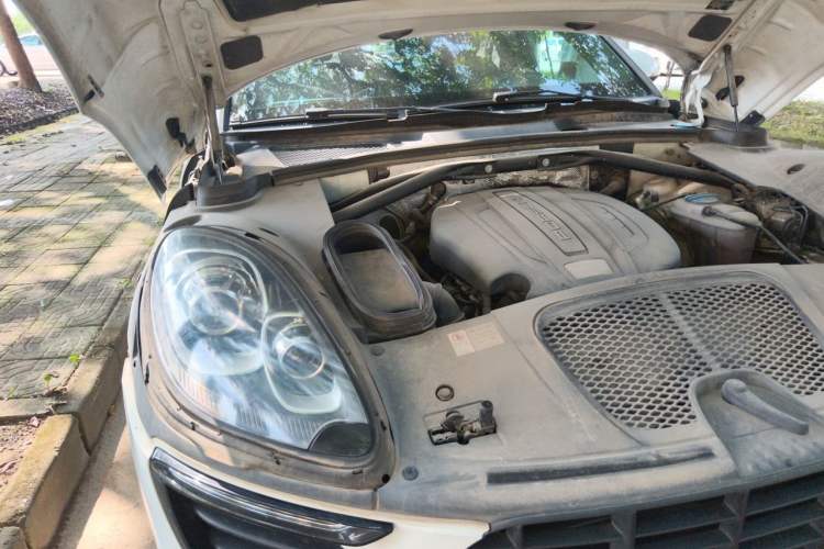 Used Porsche Macan 2016 Macan 2.0T Engine Bay Right