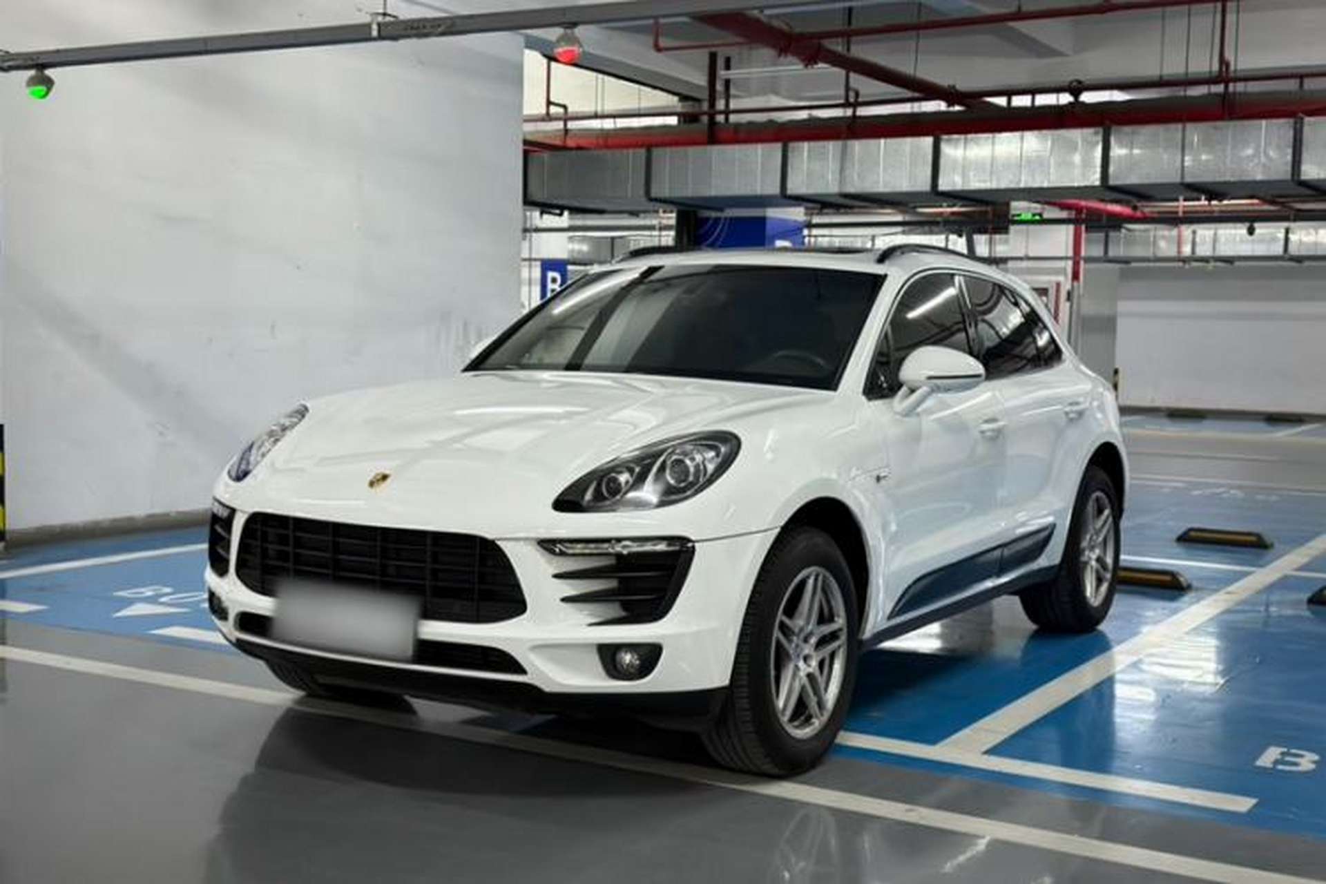 Used Porsche Macan 2016 Macan 2.0T Exterior 10