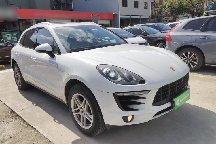 Used Porsche Macan 2016 Macan 2.0T Exterior 2