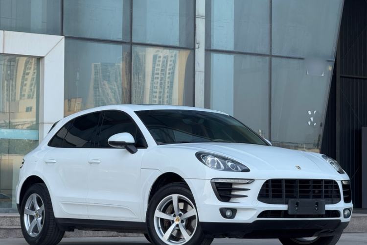 Used Porsche Macan 2016 Macan 2.0T Exterior 6