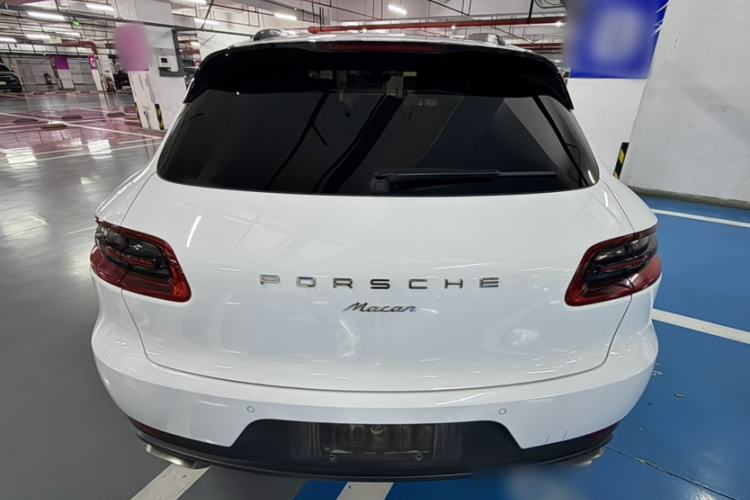 Used Porsche Macan 2016 Macan 2.0T Exterior 6