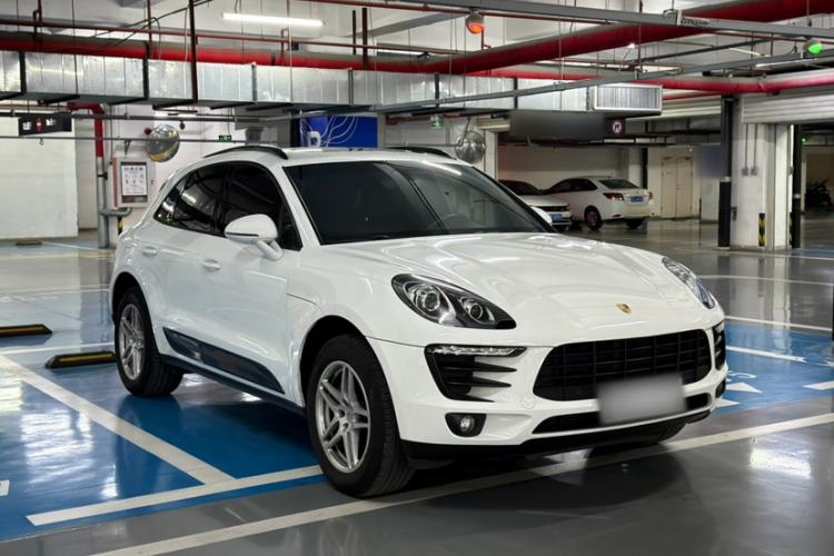 Used Porsche Macan 2016 Macan 2.0T Exterior 9
