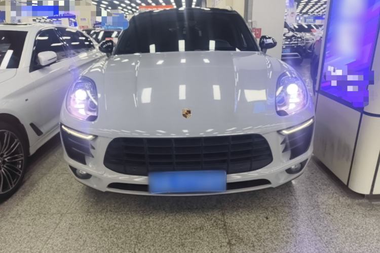 Used Porsche Macan 2016 Macan 2.0T Front