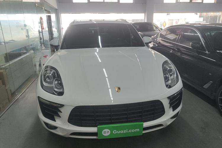 Used Porsche Macan 2016 Macan 2.0T Front