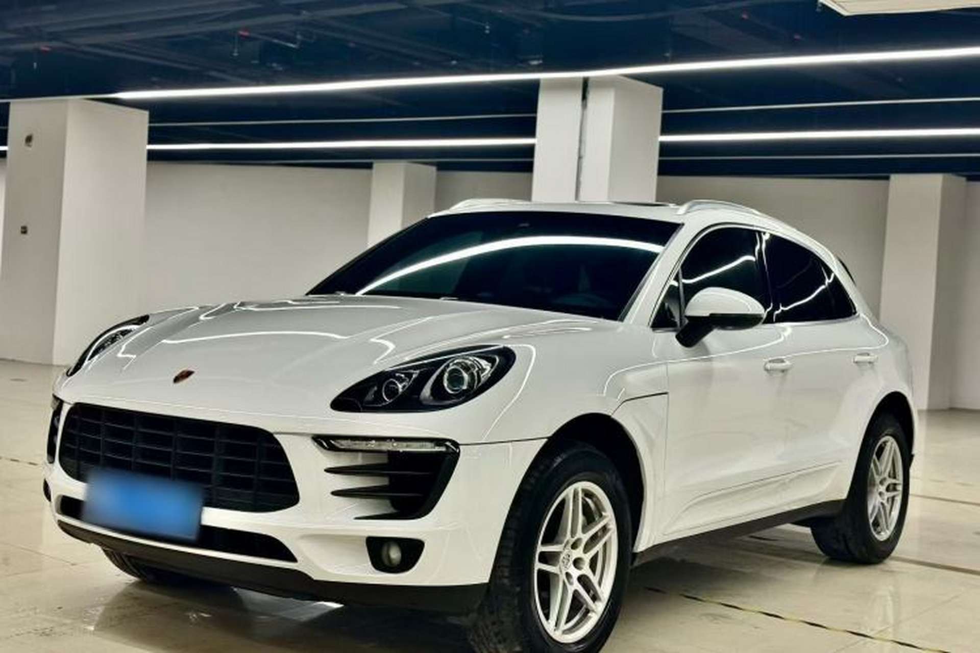 Used Porsche Macan 2016 Macan S 3.0T Front Left 45 Deg