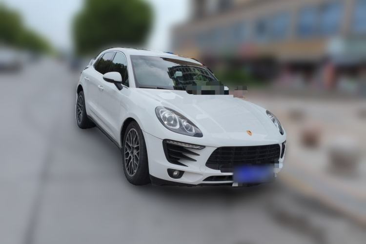 Used Porsche Macan 2016 Macan S 3.0T Front Right 45 Deg