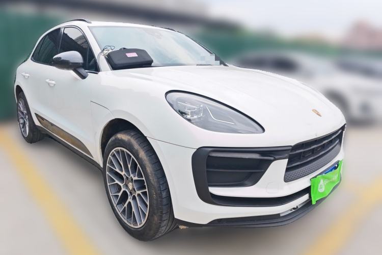 Used Porsche Macan 2016 Macan S 3.0T Front Right 45 Deg