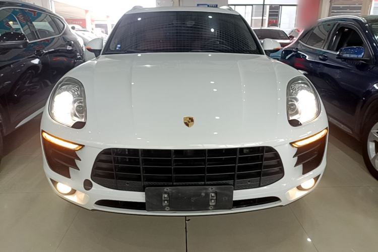 Used Porsche Macan 2016 Macan 2.0T Front