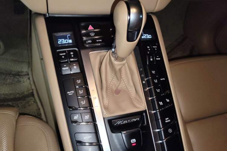 Used Porsche Macan 2016 Macan S 3.0T Gear Lever