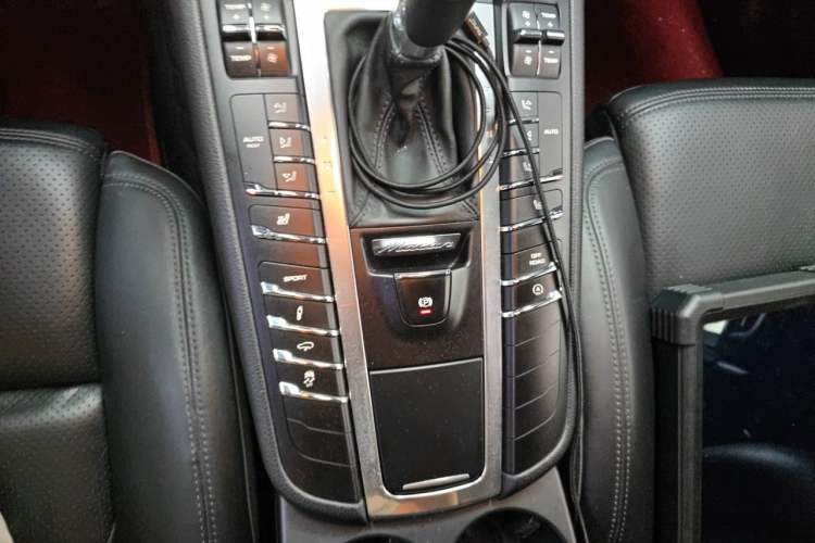 Used Porsche Macan 2016 Macan S 3.0T Gear Lever