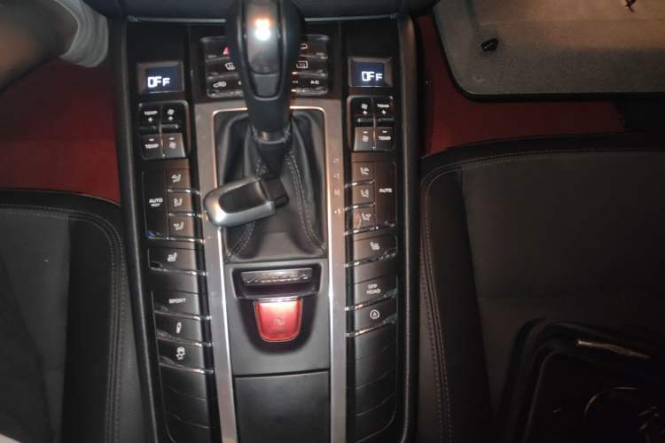Used Porsche Macan 2016 Macan 2.0T Gear Lever