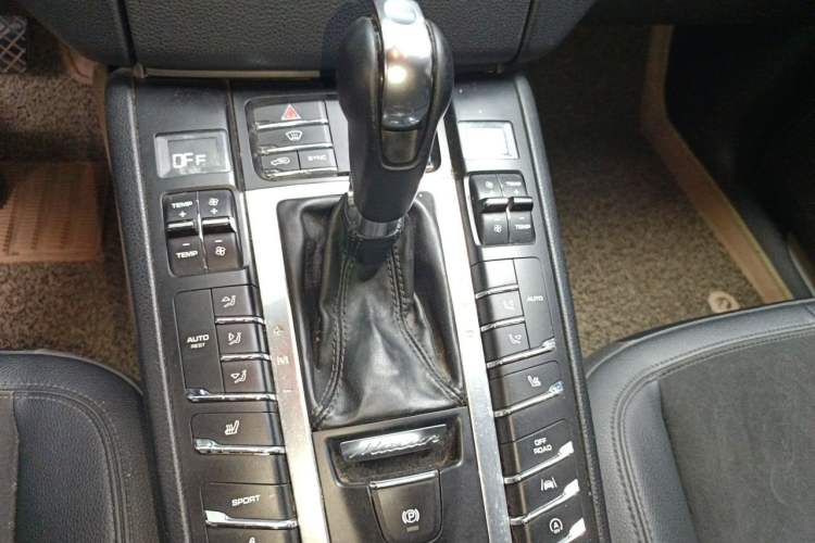 Used Porsche Macan 2016 Macan S 3.0T Gear Lever