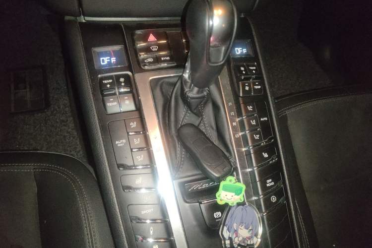 Used Porsche Macan 2016 Macan 2.0T Gear Lever
