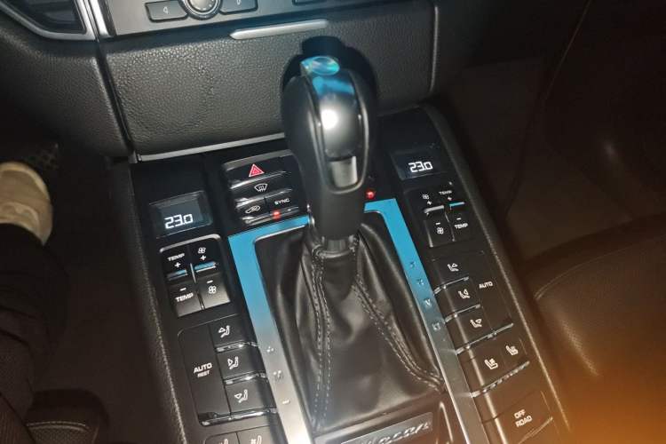 Used Porsche Macan 2016 Macan S 3.0T Gear Lever