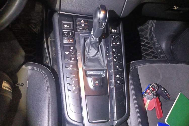 Used Porsche Macan 2016 Macan 2.0T Gear Lever