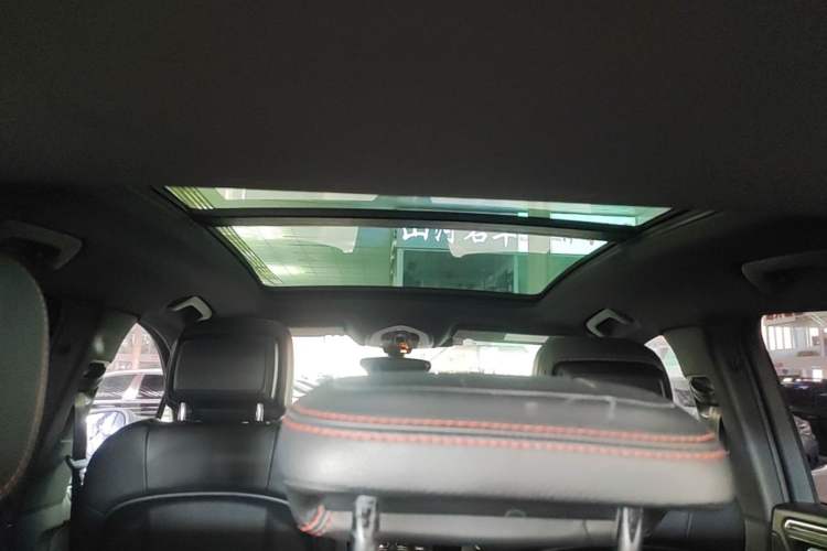 Used Porsche Macan 2016 Macan 2.0T Headliner
