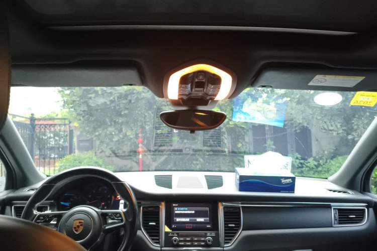 Used Porsche Macan 2016 Macan 2.0T Headliner