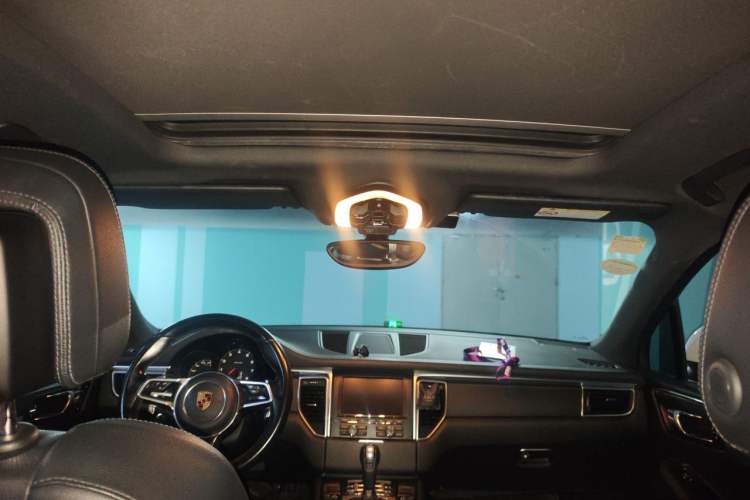Used Porsche Macan 2016 Macan 2.0T Headliner