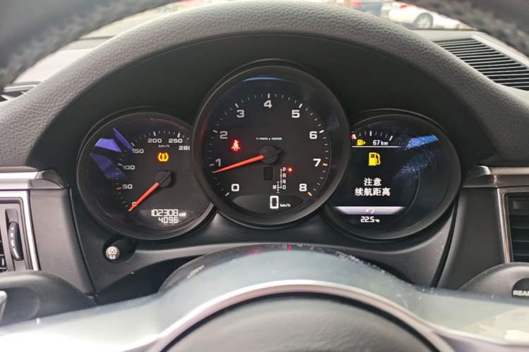 Used Porsche Macan 2016 Macan 2.0T Instrument Cluster
