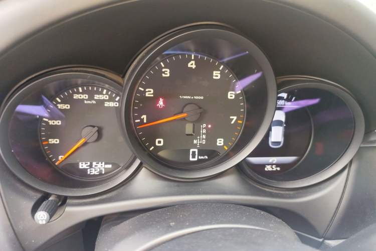 Used Porsche Macan 2016 Macan 2.0T Instrument Cluster