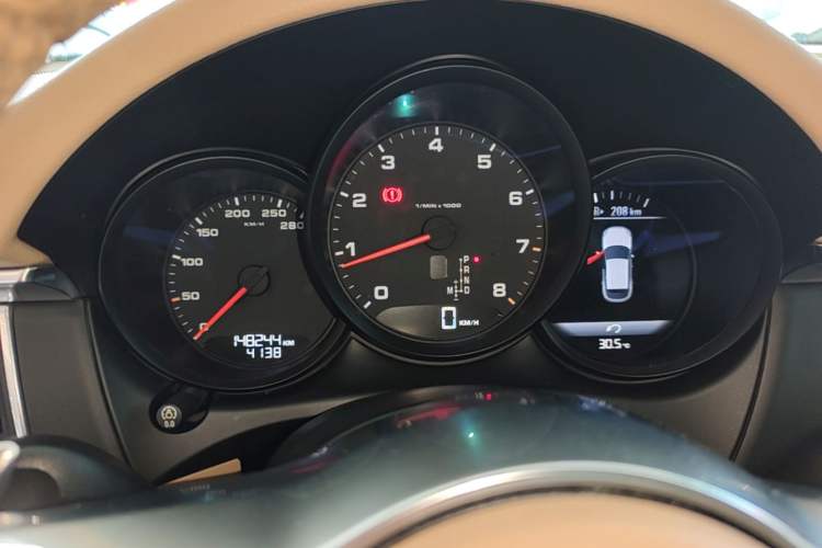 Used Porsche Macan 2016 Macan 2.0T Instrument Cluster