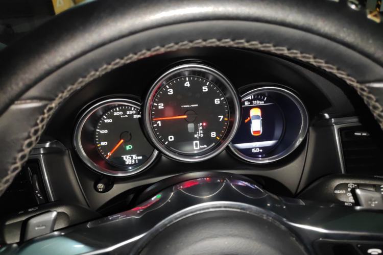 Used Porsche Macan 2016 Macan 2.0T Instrument Cluster