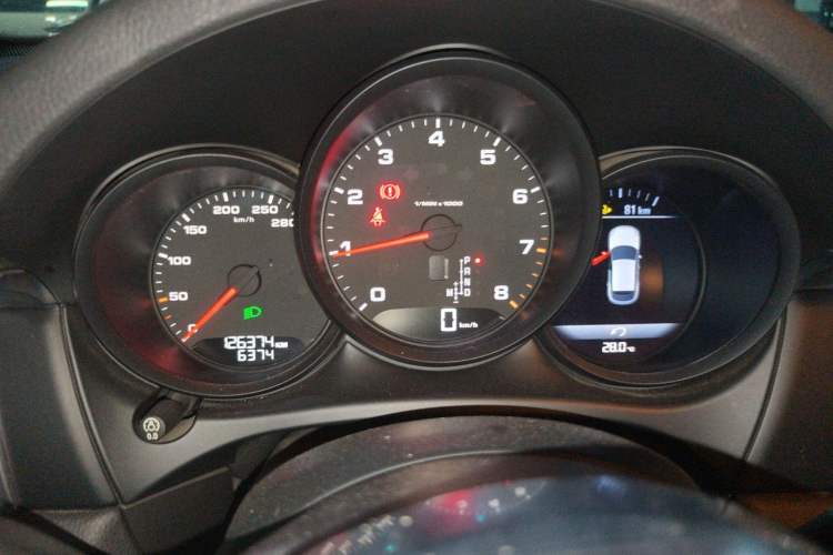 Used Porsche Macan 2016 Macan 2.0T Instrument Cluster