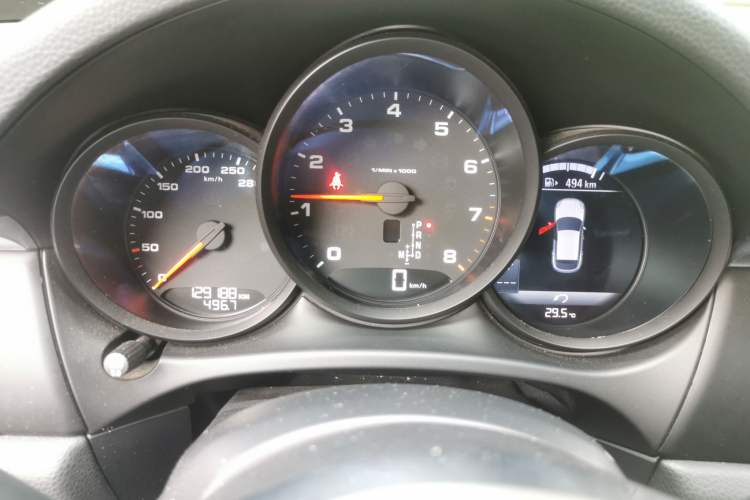 Used Porsche Macan 2016 Macan 2.0T Instrument Cluster