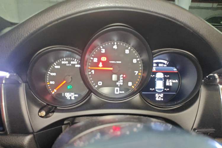 Used Porsche Macan 2016 Macan 2.0T Instrument Cluster