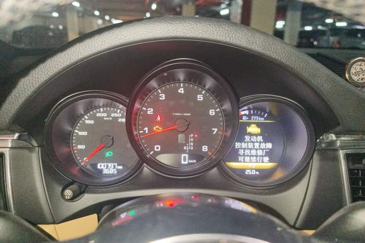 Used Porsche Macan 2016 Macan 2.0T Instrument Cluster