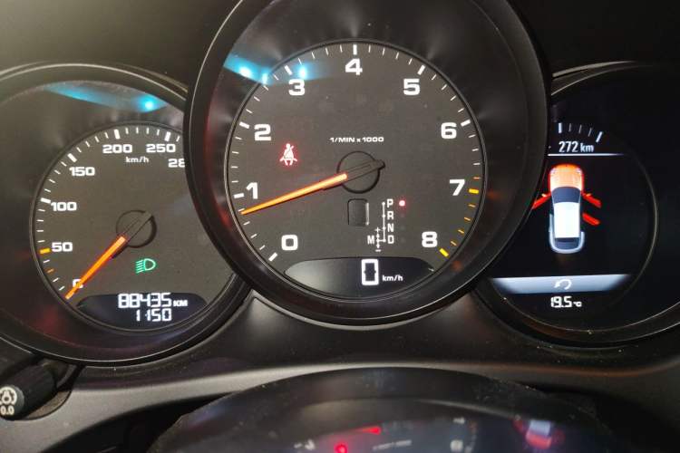 Used Porsche Macan 2016 Macan 2.0T Instrument Cluster