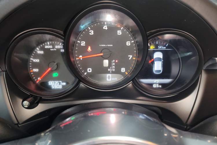 Used Porsche Macan 2016 Macan 2.0T Instrument Cluster