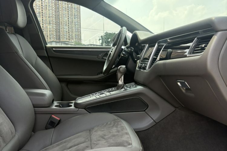 Used Porsche Macan 2016 Macan 2.0T Interior 2