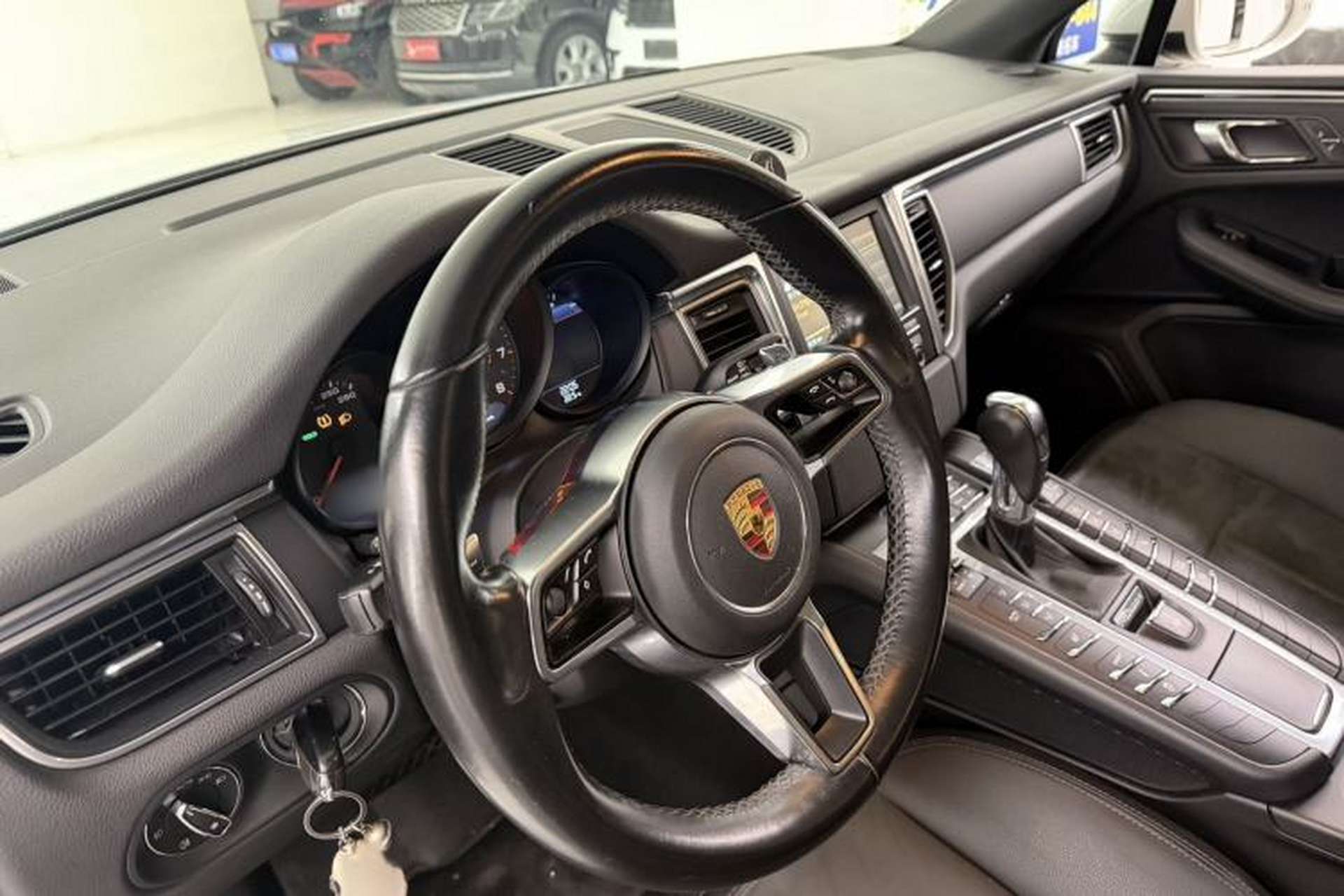 Used Porsche Macan 2016 Macan 2.0T Interior 4