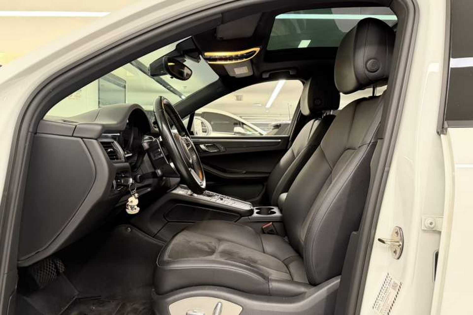 Used Porsche Macan 2016 Macan 2.0T Interior 7