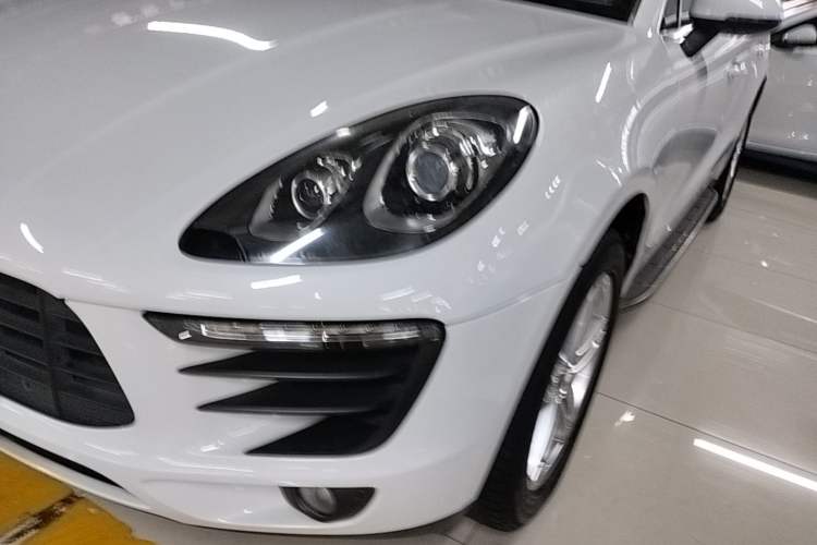 Used Porsche Macan 2016 Macan 2.0T Left Front Headlight