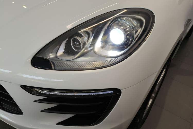 Used Porsche Macan 2016 Macan S 3.0T Left Front Headlight