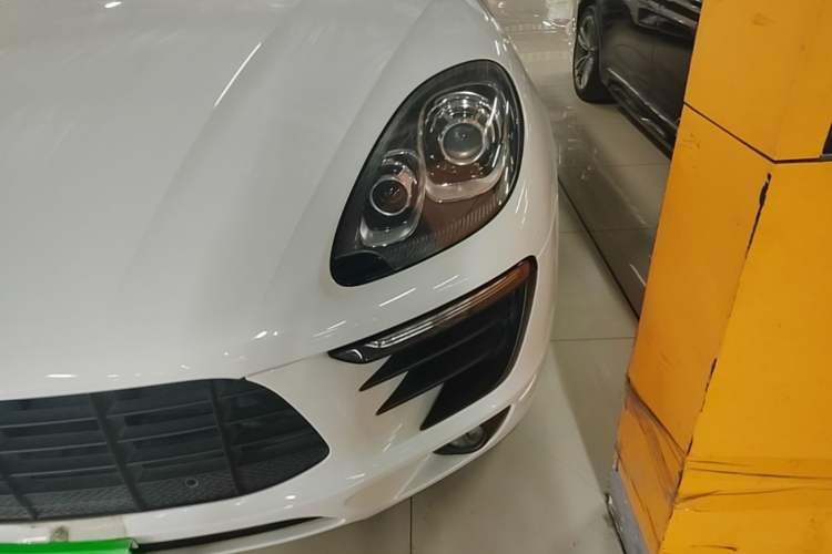 Used Porsche Macan 2016 Macan 2.0T Left Front Headlight