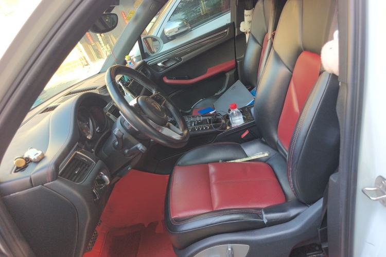 Used Porsche Macan 2016 Macan S 3.0T Left Front Seat